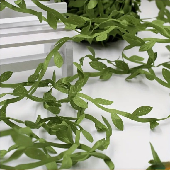 DIY Artificial Willow Leaf Vine Ribbon - Picture 3 of 6